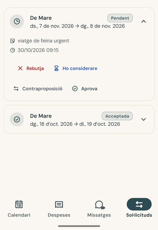 Un canvi de torn sense discussions — Demana canviar un cap de setmana des de l'app: l'altre progenitor accepta o rebutja, i la decisió queda registrada amb data i hora.