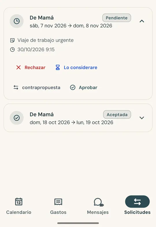 Un cambio de turno, sin discutir — Pide cambiar un fin de semana desde la app: el otro progenitor acepta o rechaza, y la decisión queda registrada con fecha y hora.